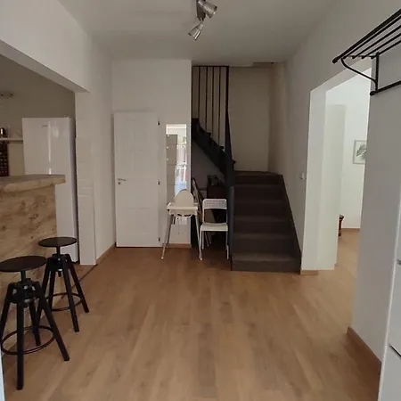 Flora House 3 Minutes From Balaton *