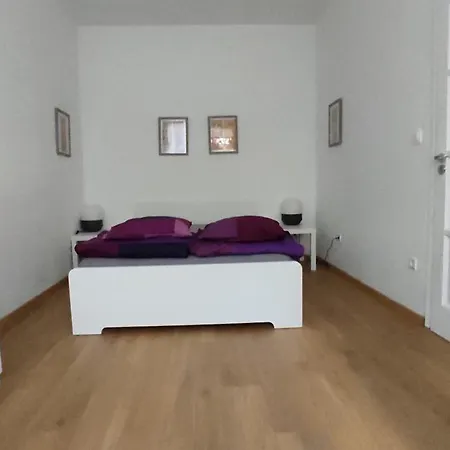 Flora House 3 Minutes From Balaton Nyaraló *