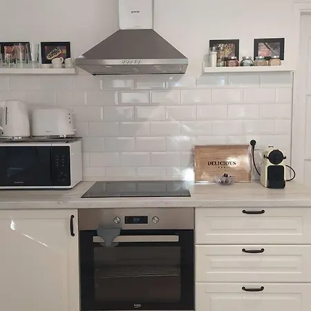 Flora House 3 Minutes From Balaton * Keszthely