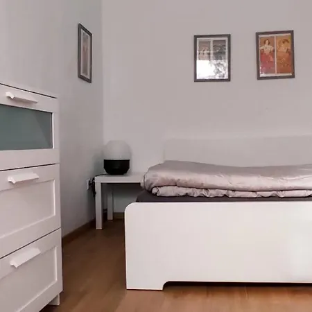 Casa vacanze Flora House 3 Minutes From Balaton Keszthely