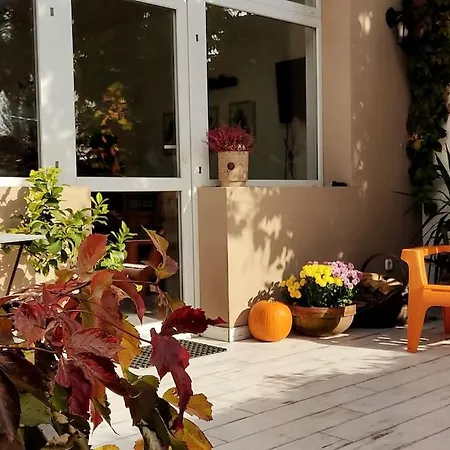 Flora House 3 Minutes From Balaton Keszthely