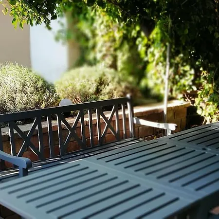 Flora House 3 Minutes From Balaton Casa vacanze