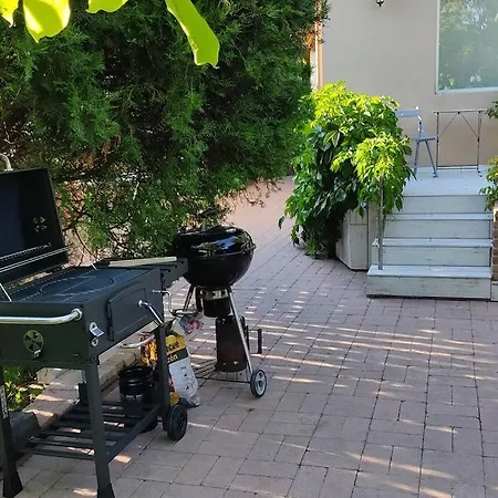 Casa vacanze Flora House 3 Minutes From Balaton