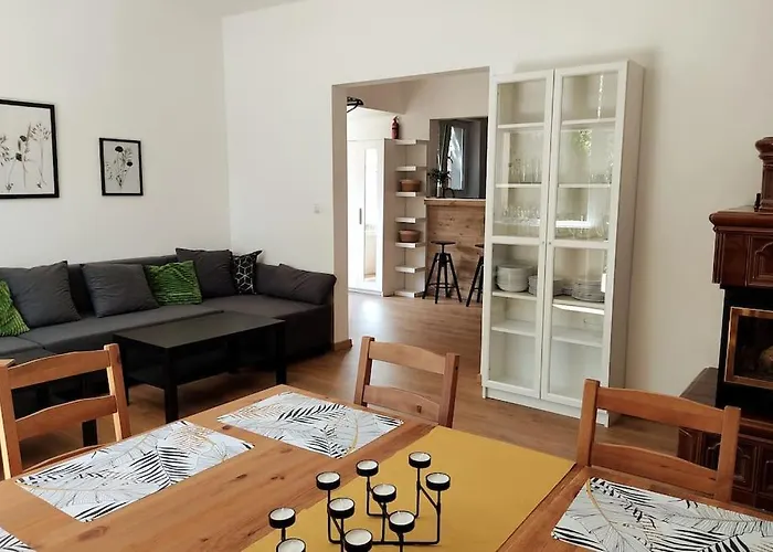 Flora House 3 Minutes From Balaton